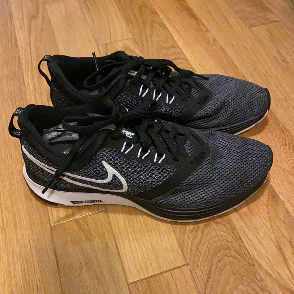 Like new! Nike Zoom Strike 6.5